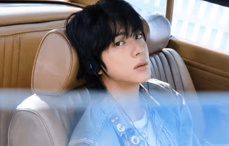 에코 발매 기념 이벤트 개최하는 방탄 진