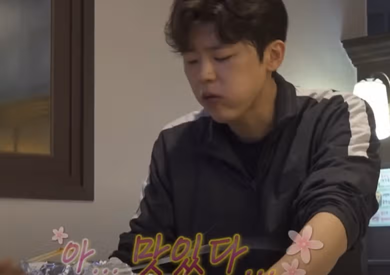 성실하게 일하신뒤에 야무지게 먹방찍는 지현님 멋져요