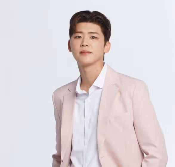 네티즌 어워즈 남자가수상 부문에서 2위중인 지현님