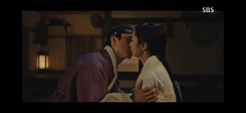 여리가 할머니 죽인거 강철이가 아닌거 알고 안심하네요 