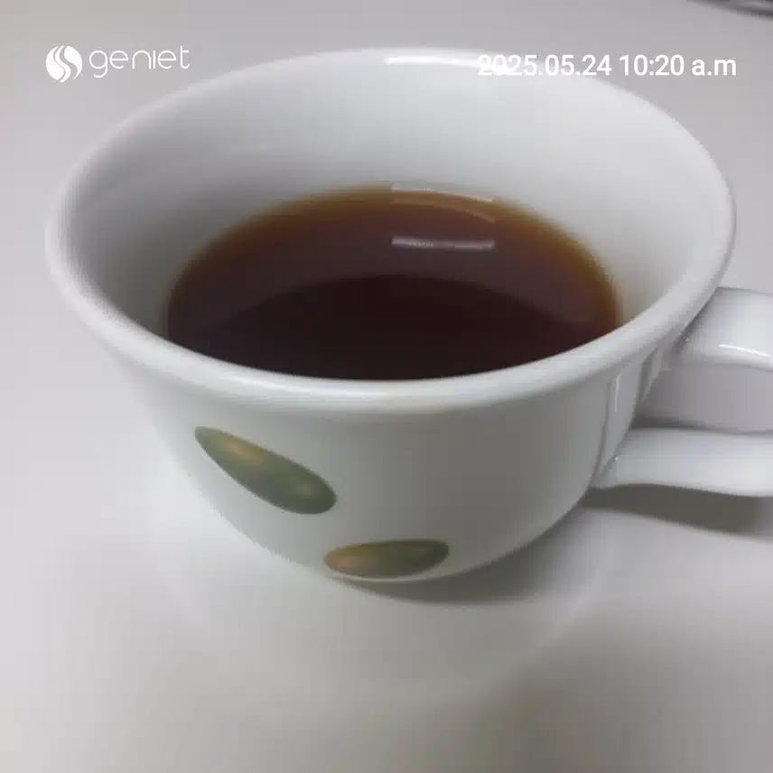 아침식사후 커피한잔
