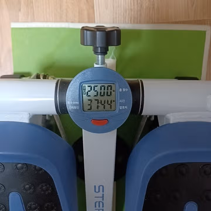 오랜만에 스텝퍼로 걸어봤어요