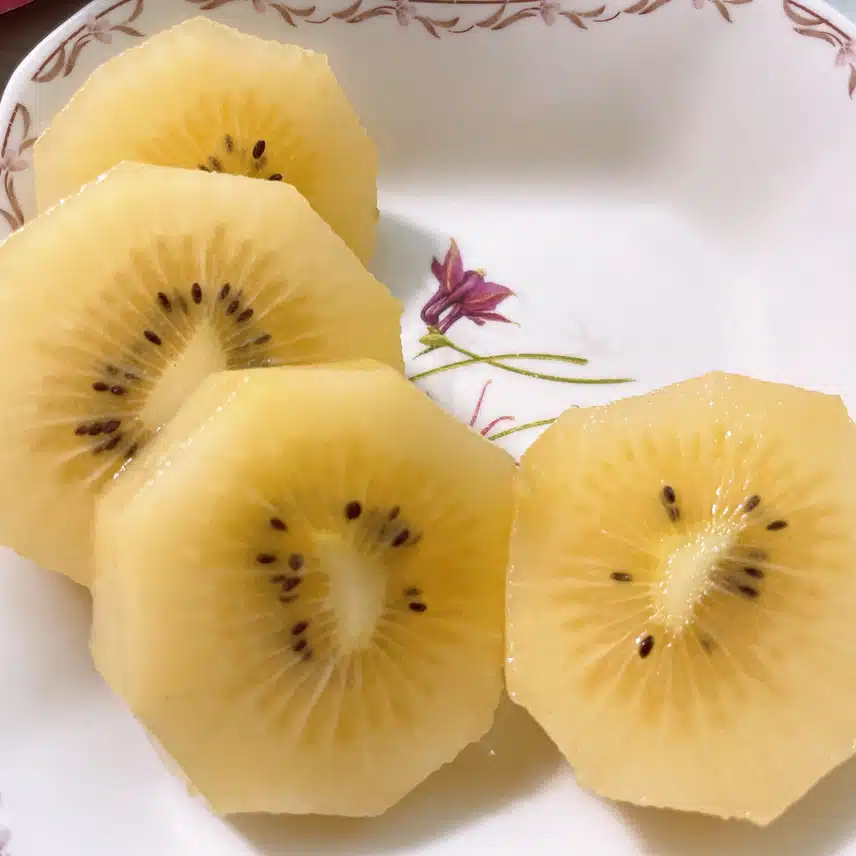 키위먹어요