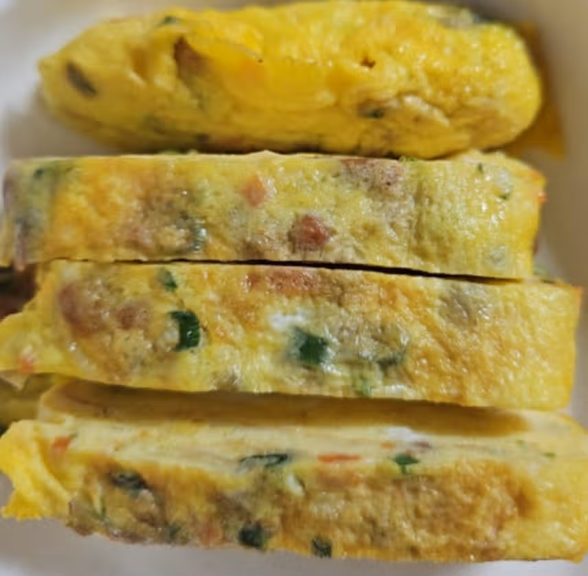 보글보글 꿇이고 부쳤네요.🥘🍳