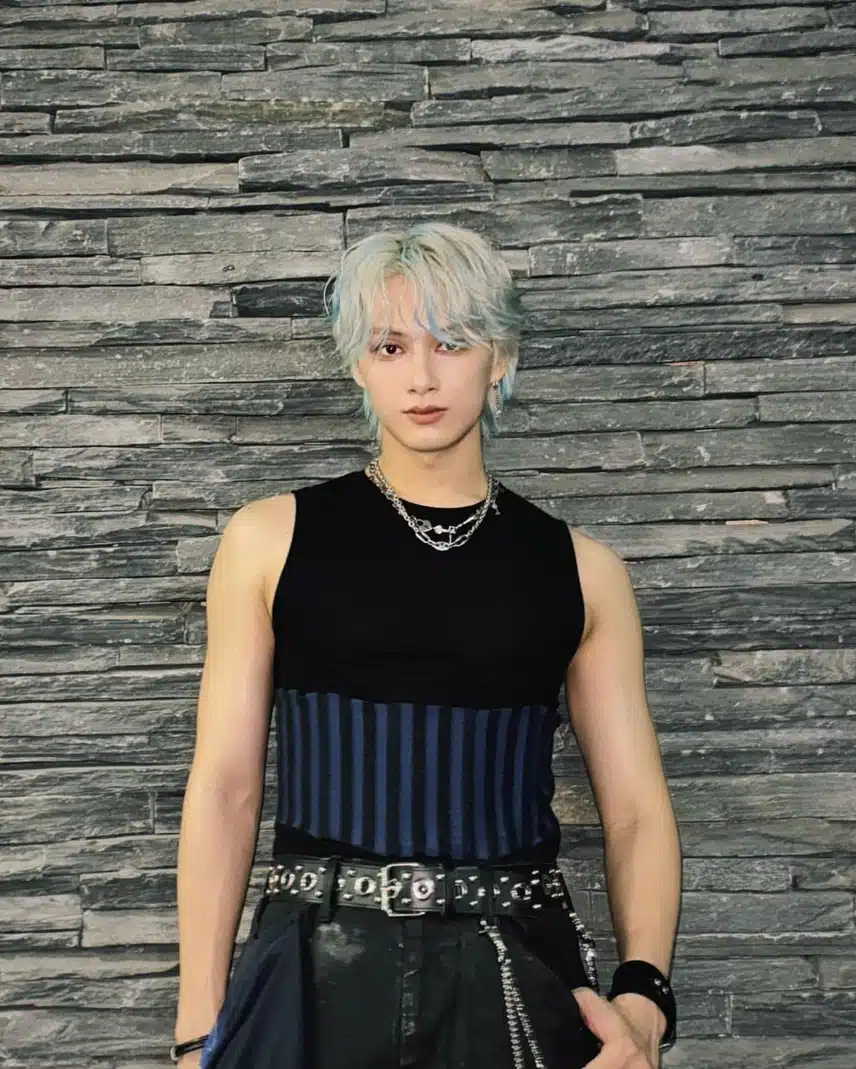 차가운 매력이 느껴지는 세븐틴 준 인스타 업 ! 