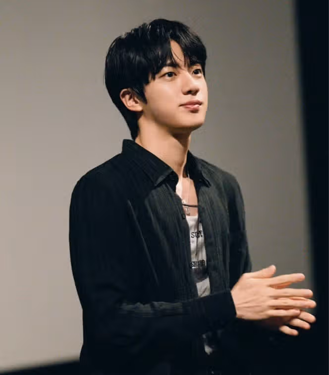 옆모습도 잘생긴 석진 