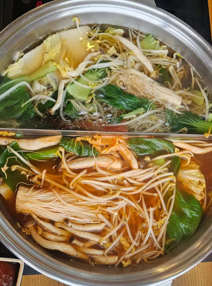 야채 가득 샤브샤브로 
