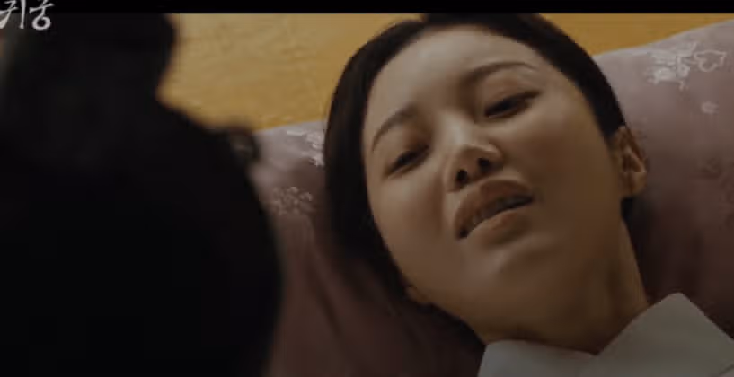 내용의 아귀가 척척 맞아떨어지는 편은 아닌거 같아요. 