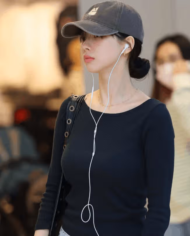 카리나가 유선 이어폰만 쓰는 이유
