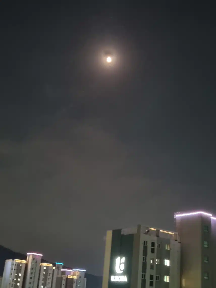     🌔 달이 밝네요🌖