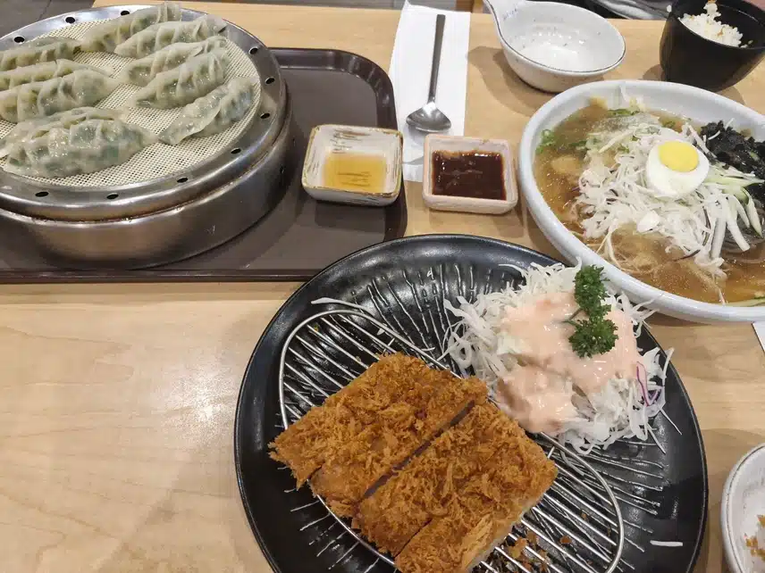 냉모밀 먹으러 왔어요