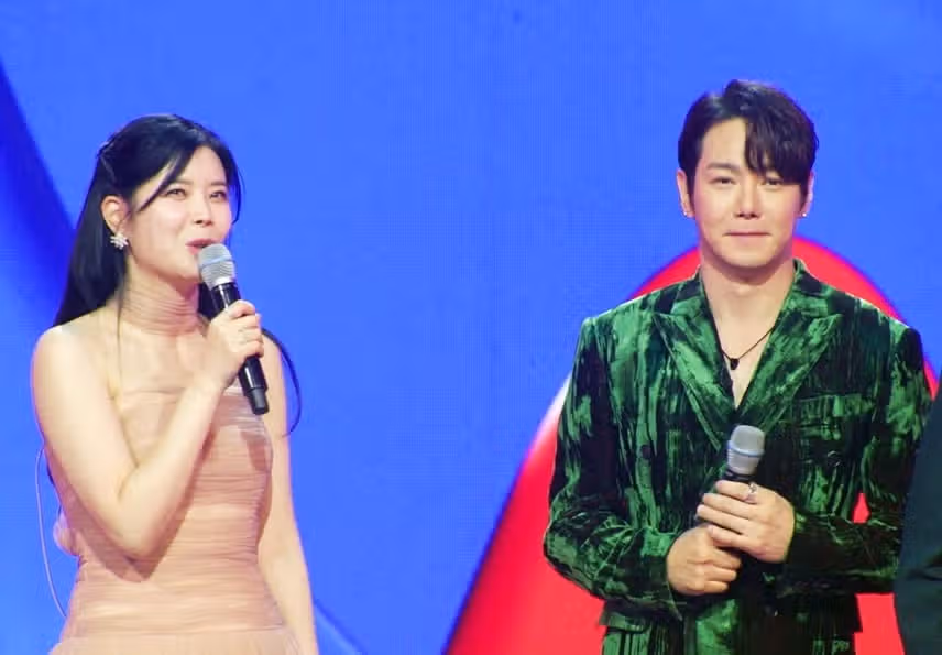 린님과 환희님의 최초 트로트 맞대결이 펼쳐지네요