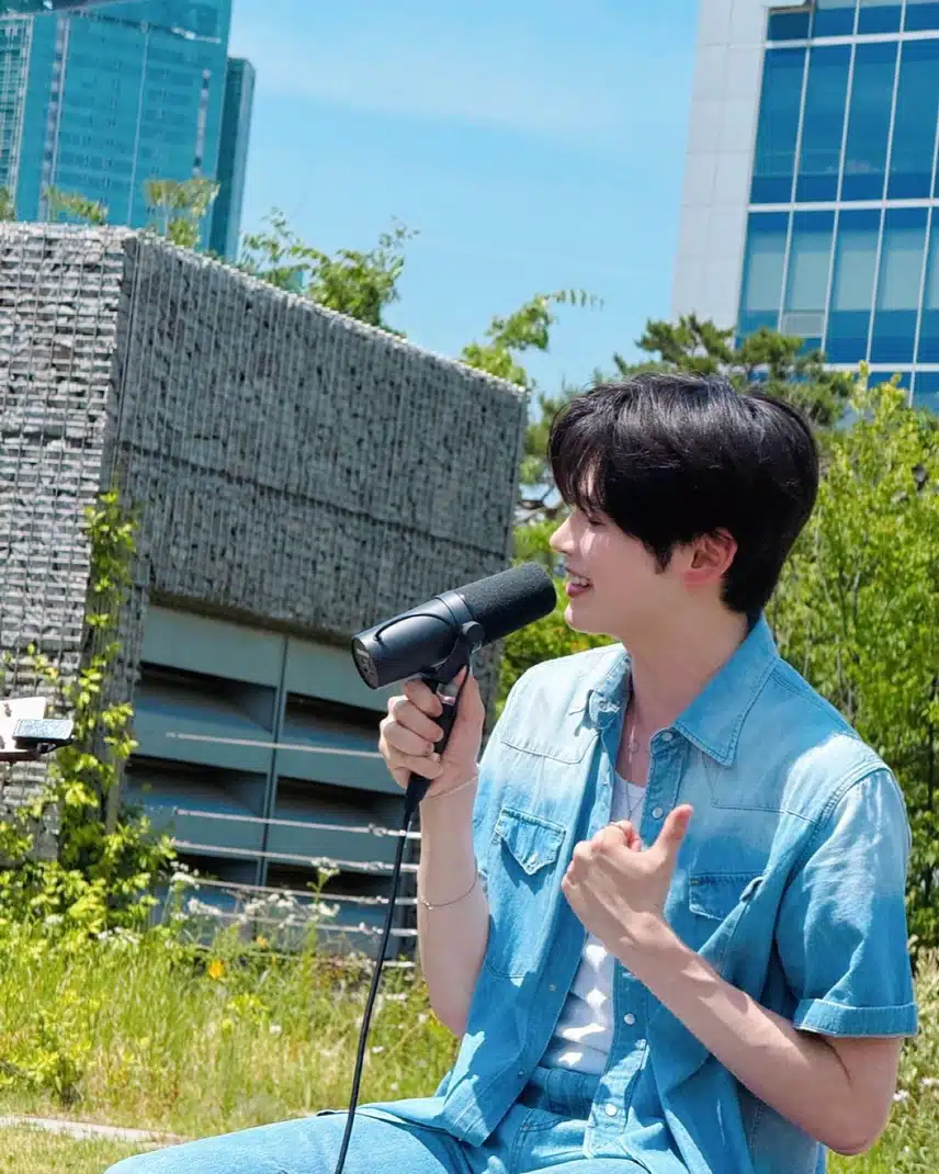 자연광 아래에 빛나는 성한빈 얼굴 ☀️