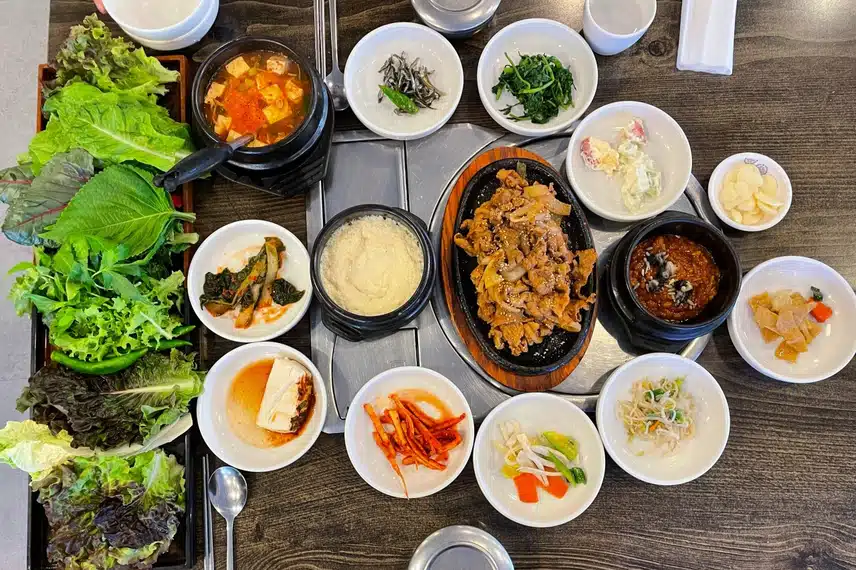 간만에 한식으로 점심먹었어요