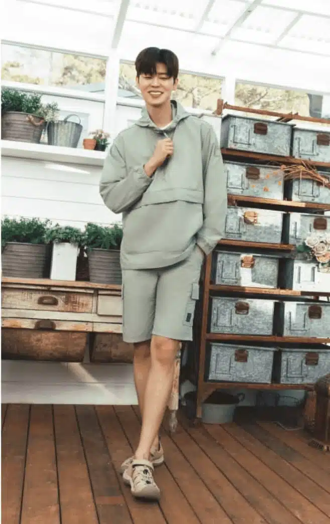 콜핑 오버사이즈 바람막이 점퍼  착용샷 어때요?