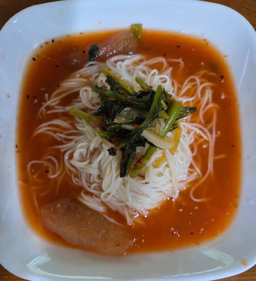 냉 열무국수 먹었어요 