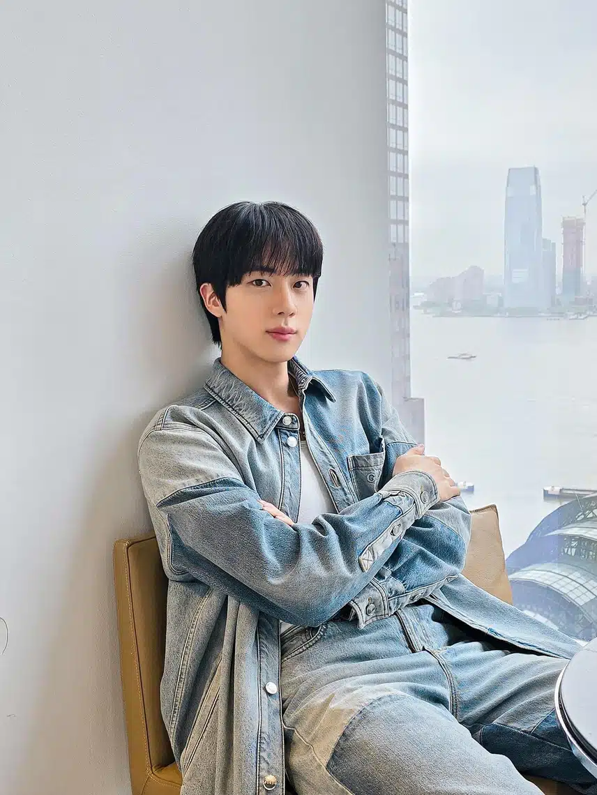 우떠인스타에 올라온 잘생김석진
