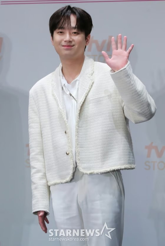스타랭킹 남자 트로트 부문에서 3위하셨네요