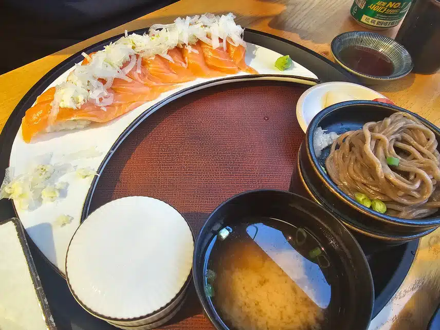 직원분들이 놀라네요. ㅎㅎ