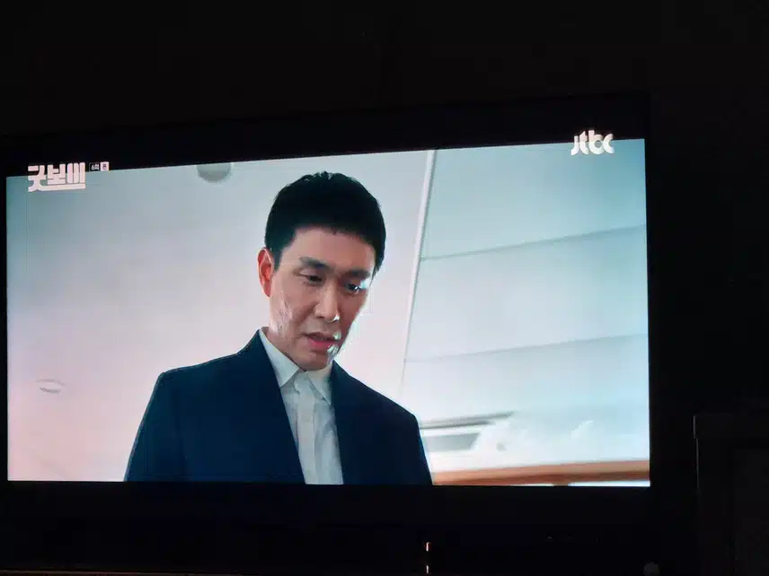 시장까지 좌지우지하는 민주영의 정체는 뭔가요..