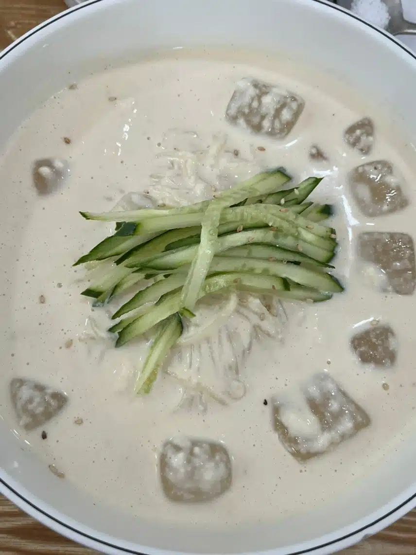 콩국수 여름에 딱이죠