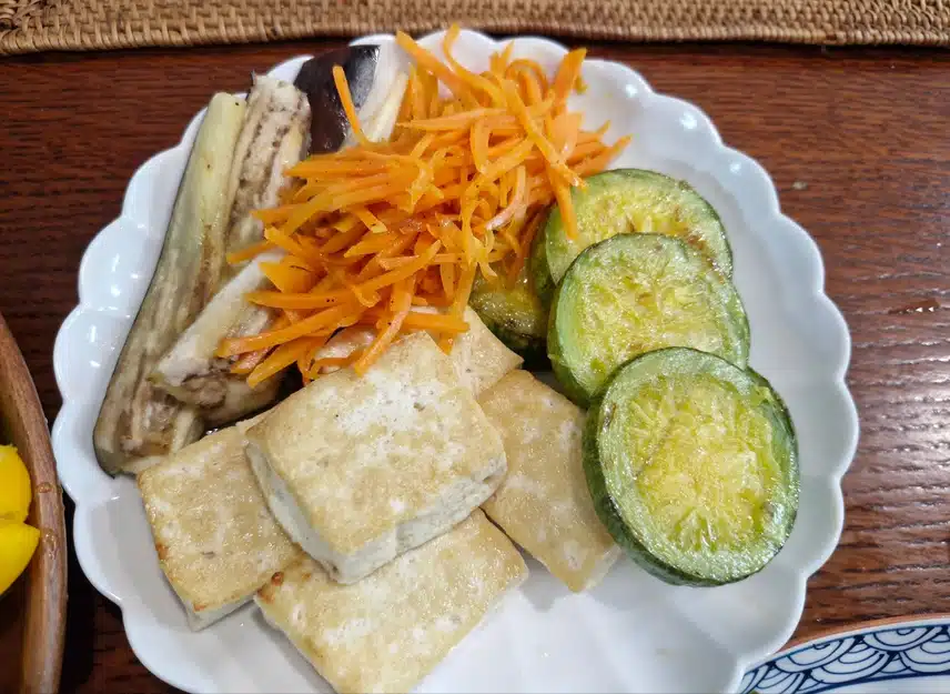 어쩌다보니 풀밭이네요