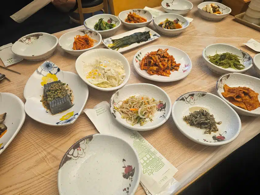 담양 왔으니 떡갈비 먹어야지요.