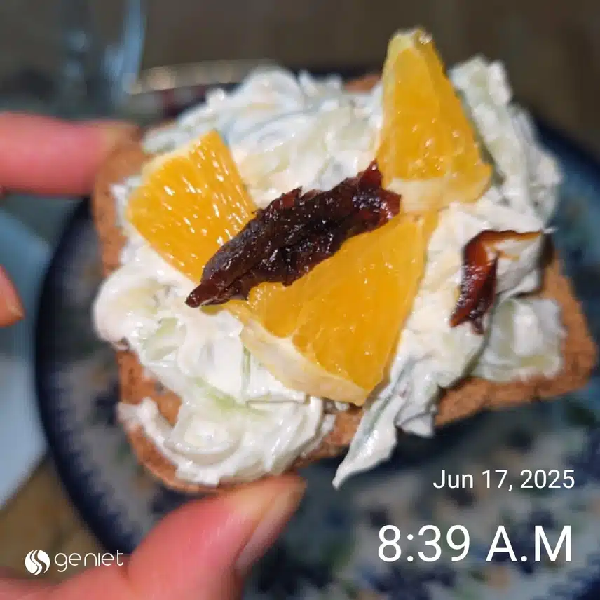 아침 기본식단(땅콩사과와 닭가슴살 야채과일 샐러드)