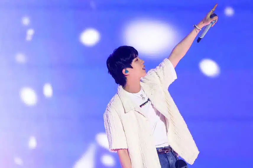 제이홉 콘서트 무대에 오른 진 인스타 업 ! 