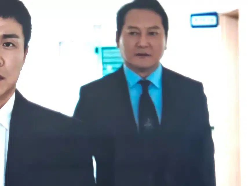 시장도 민주영(오정세) 따까리였군요