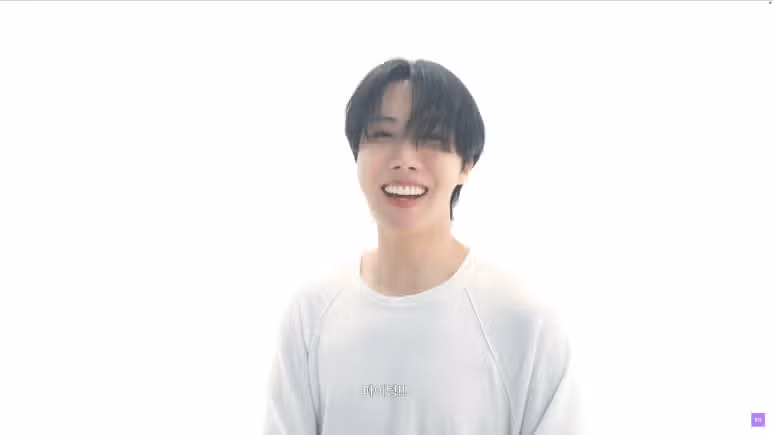제이홉 완전체 뭉치기전 활동에 박차를 가하네요!