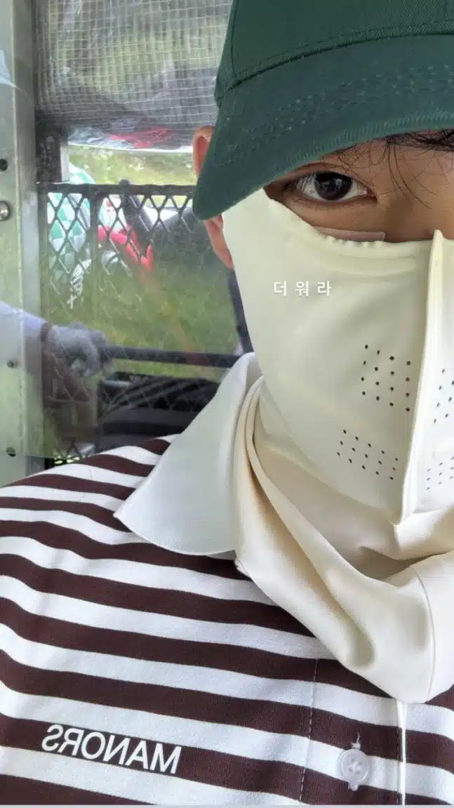골프장 찾은 뷔는 여기서도 잘생김