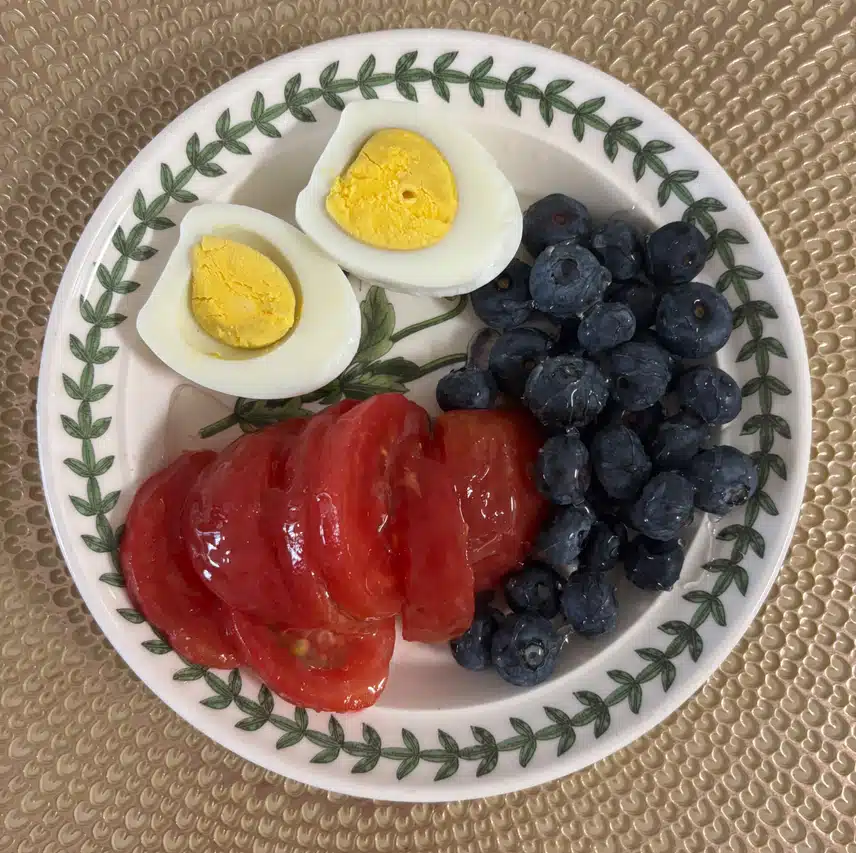 아침식단🫐🥚🍅