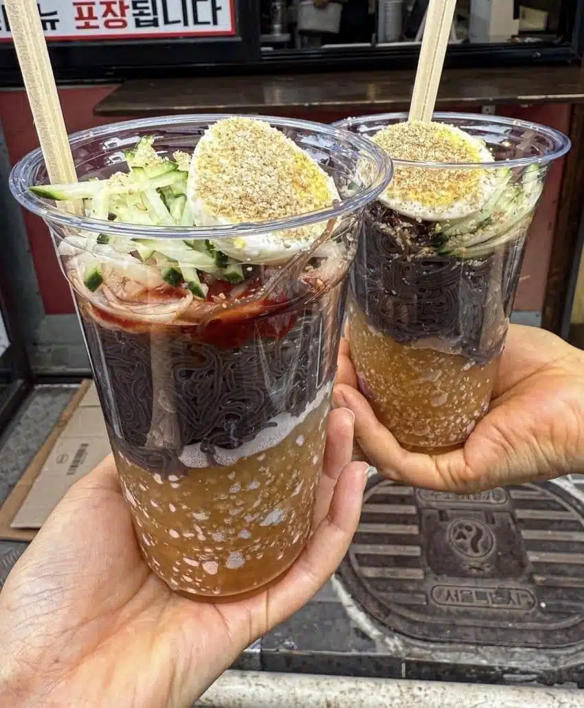 요즘 유행한다는 컵냉면