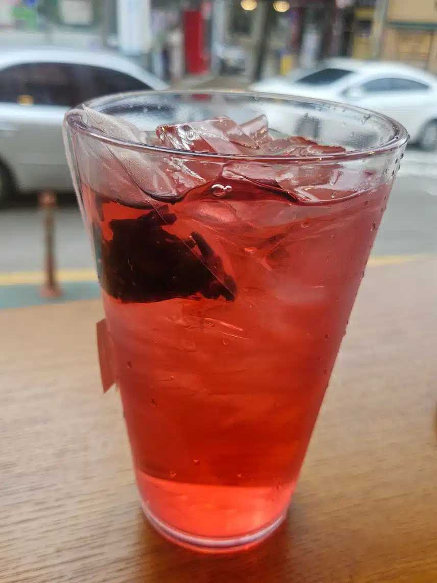 히비스커스 한 잔 🍷
