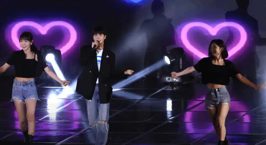 정동원군 희망콘서트 다시 안동 ON에서 멋진 모습 보여주었습니다