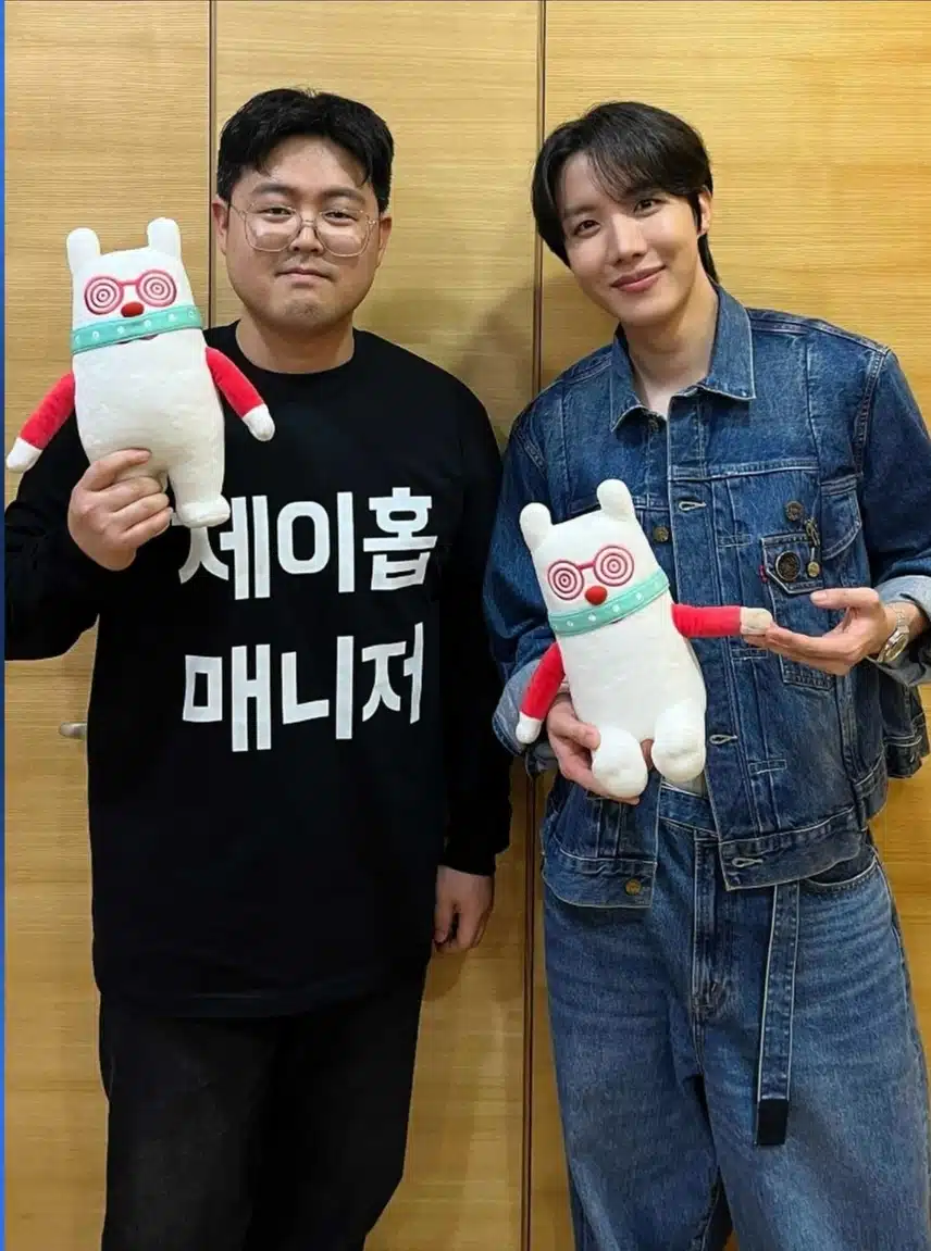 제이홉님 멋진 비주얼보며 하루 시작해요