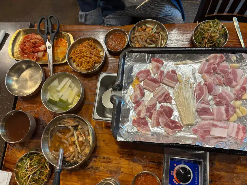 점심은 삼겹살 🥩🥩