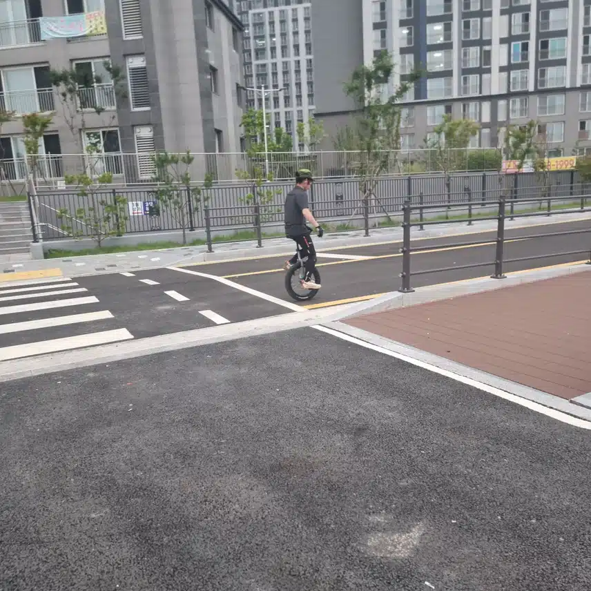 외발자전거