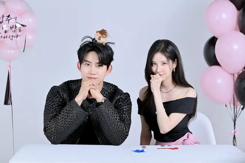 케터뷰 비하인드 포토 사진 올라왔어요