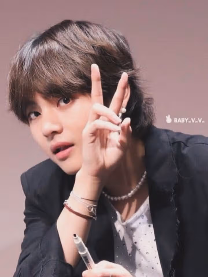 V, Borahae my KING V 👑🐯💜 