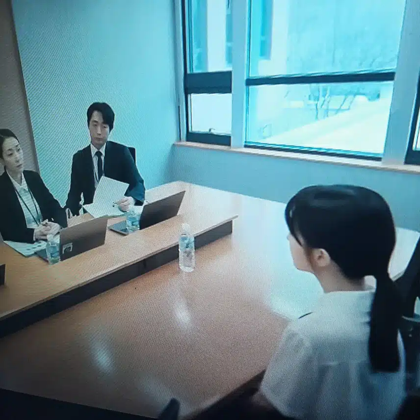 드디어 용기를 내어보는 데, 박수를 보냅니다. 