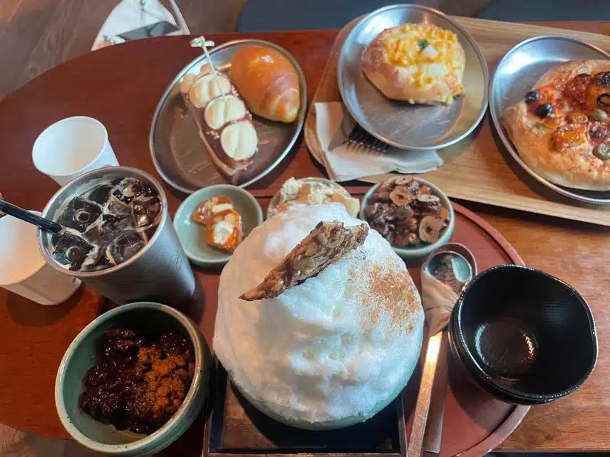 빙수먹으러왔는데