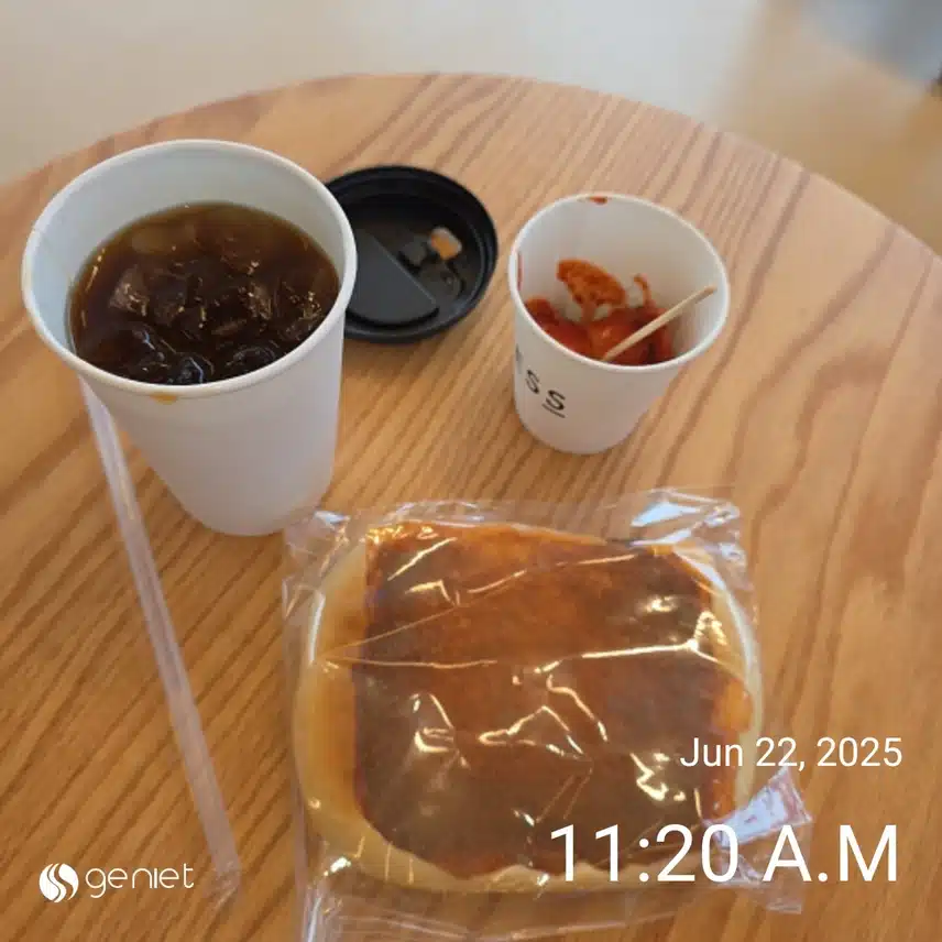 라떼랑 산책하면서 간식까지