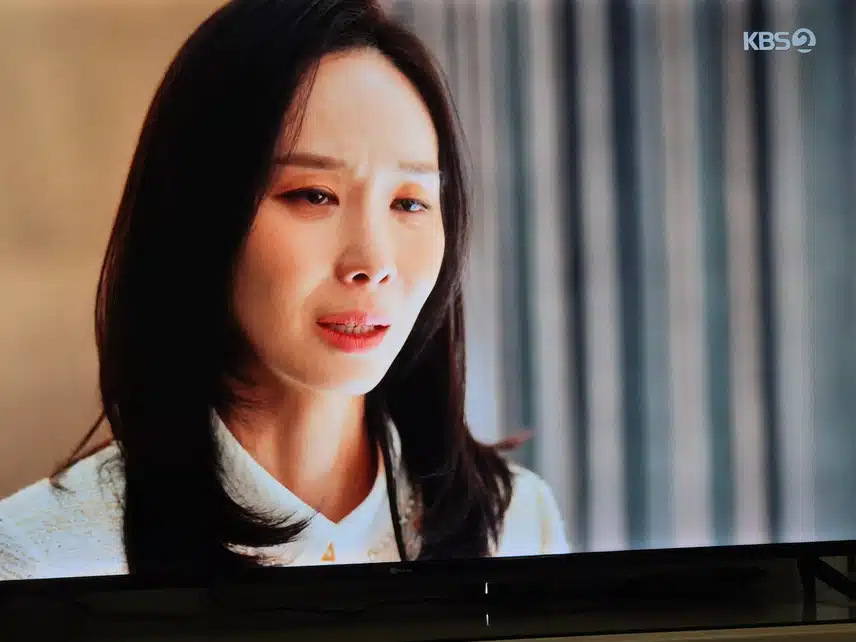 소연은 천수와 미순의 사이를 인정하고 미국으로 돌아가네요