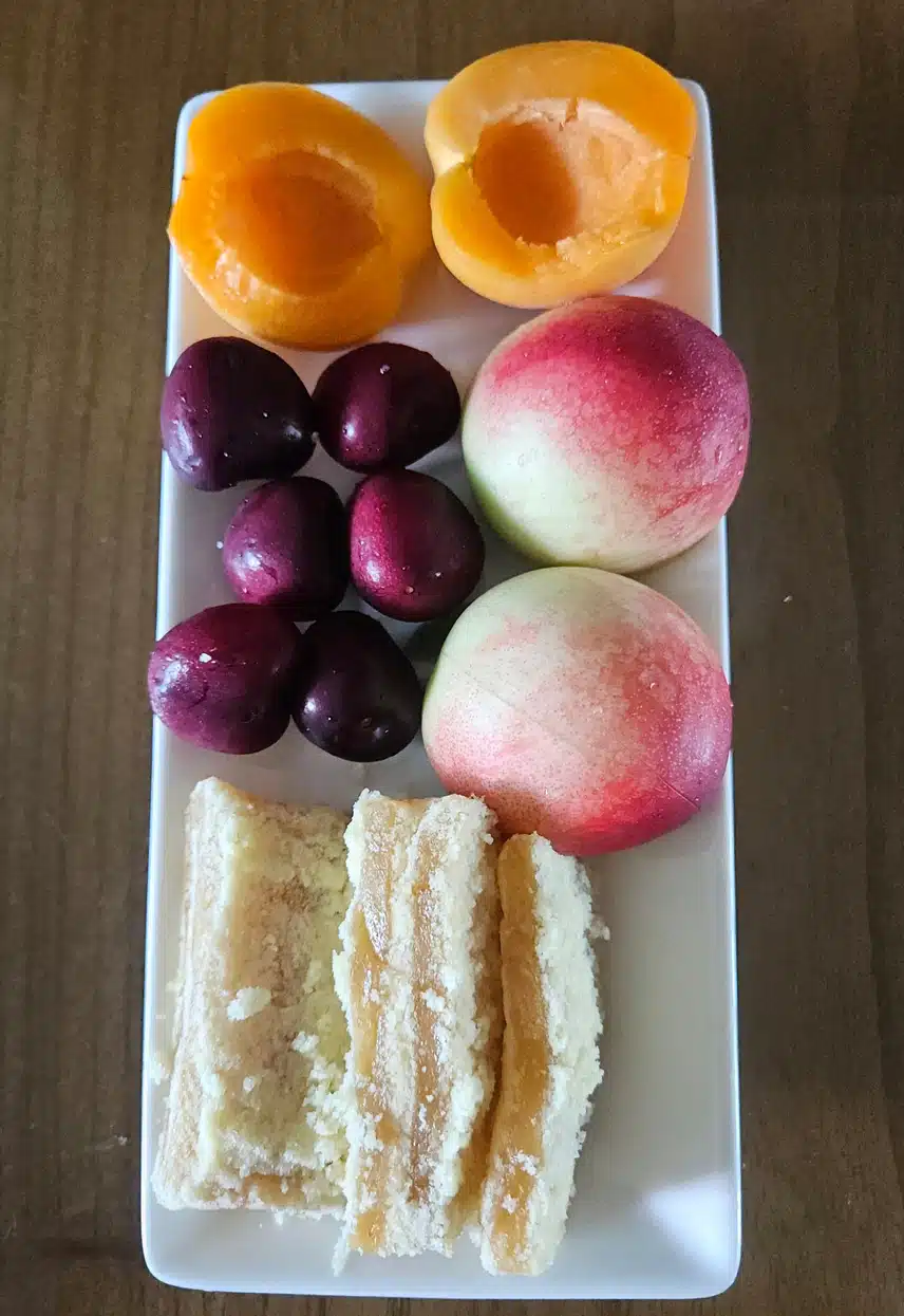 😋우선 요기하네요. 🍒🍑