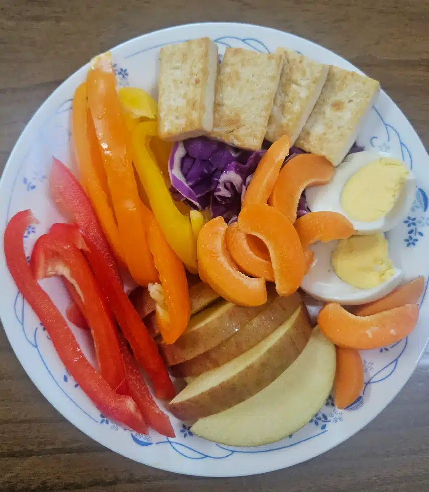 컬러푸드와 단백질 한접시로 🍎🫘🥚🫑