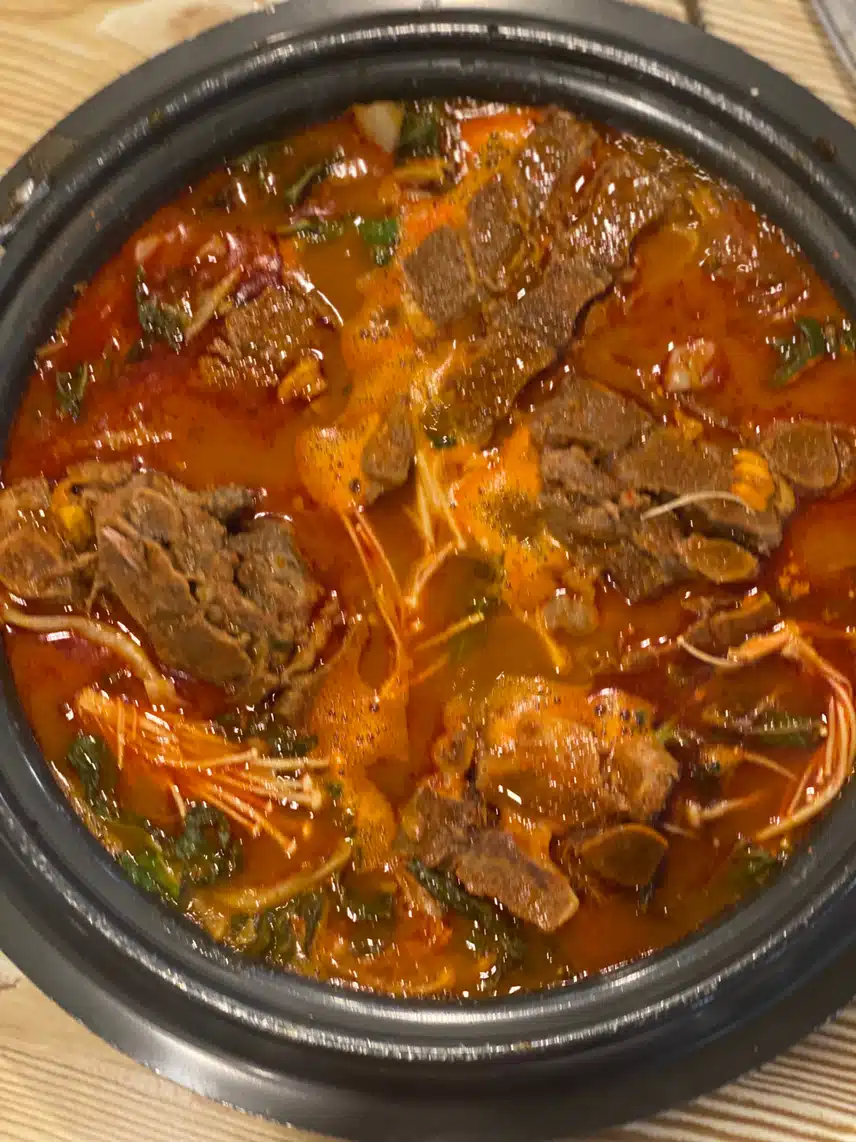 저녁으로 감자탕~