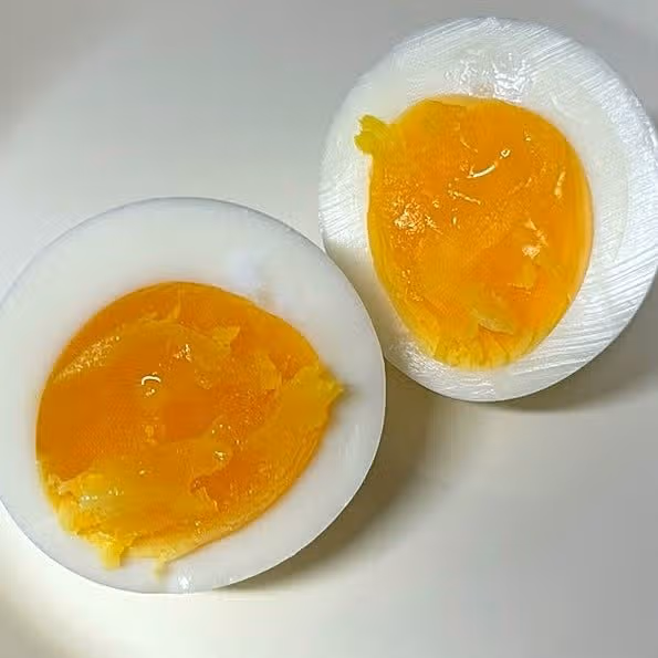 촉촉한 반숙란 먹어요~