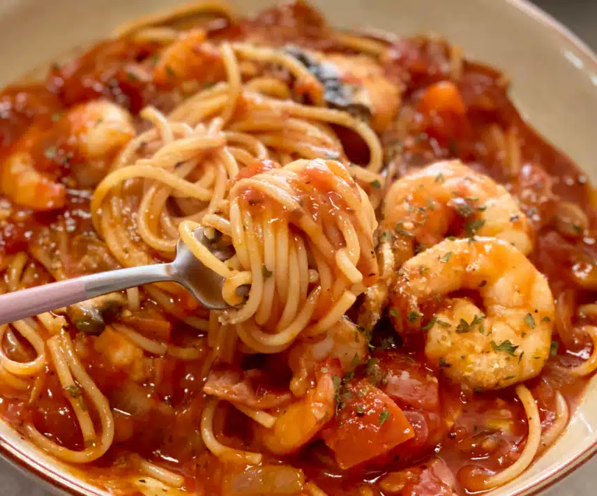 새콤한 토마토 스파게티 만들었어요~ 🍅 🍝 